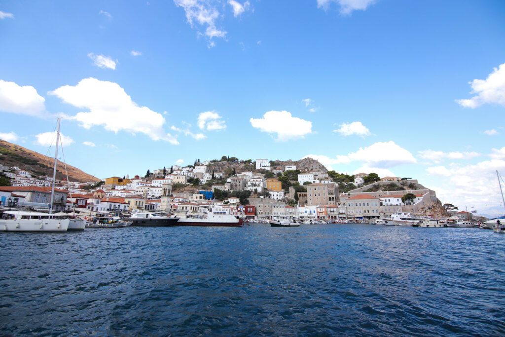 Destination Gamos Stin Ydra (1)