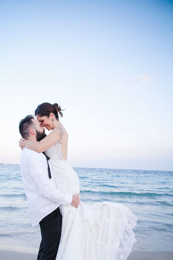 Fotografisi Next Day Dipla Sti Thalassa (2)